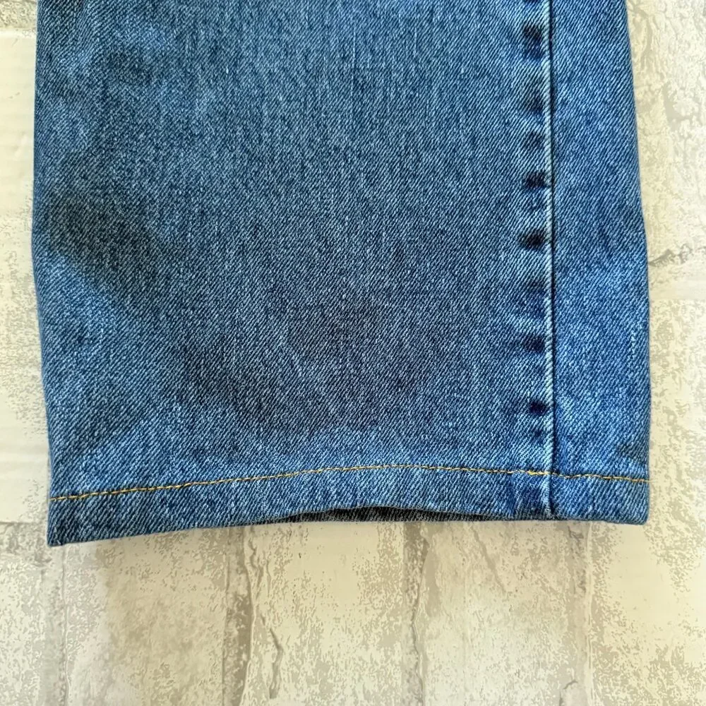VTG Levis 505 Regular Fit Medium Stonewash Cotton Straight Leg Jeans 38x30 -Flaw